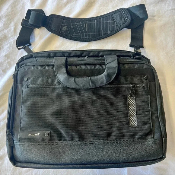 Targus 16‎ inch laptop carrying case/briefcase. - Picture 1 of 4
